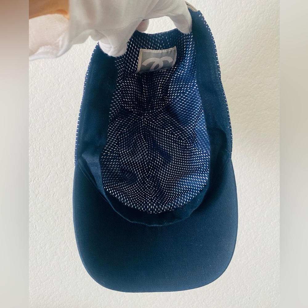 CHANEL RARE VINTAGE HAT - Picture 7 of 10